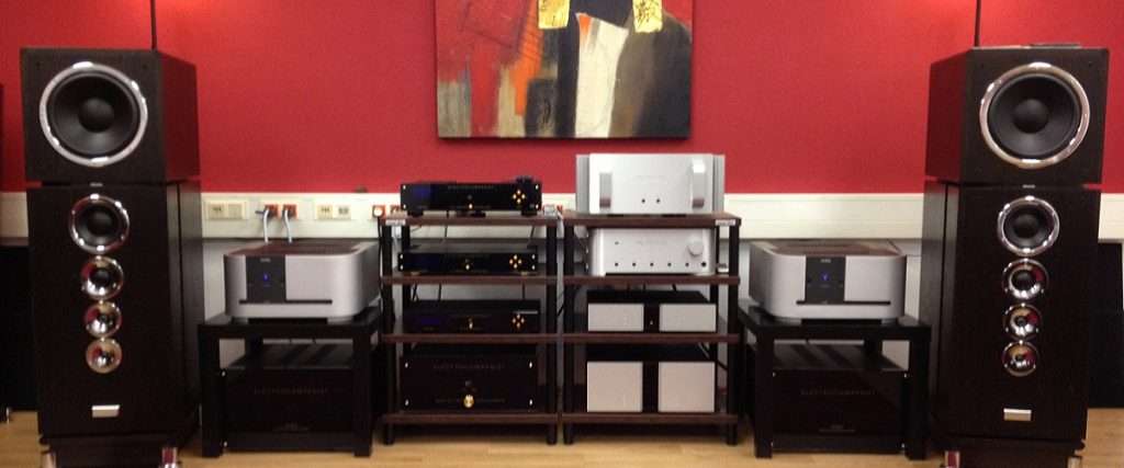 audiovisual-equipment-hifi-high-end-home-cinema-professional-sound-systems