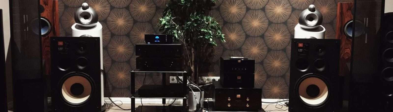 audiovisual-equipment-professional-sound-hifi-high end-heimkino